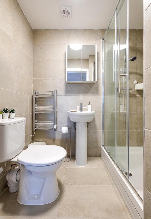 Stunning 1 Bed Apartment In The Heart Of סטוקפורט מראה חיצוני תמונה
